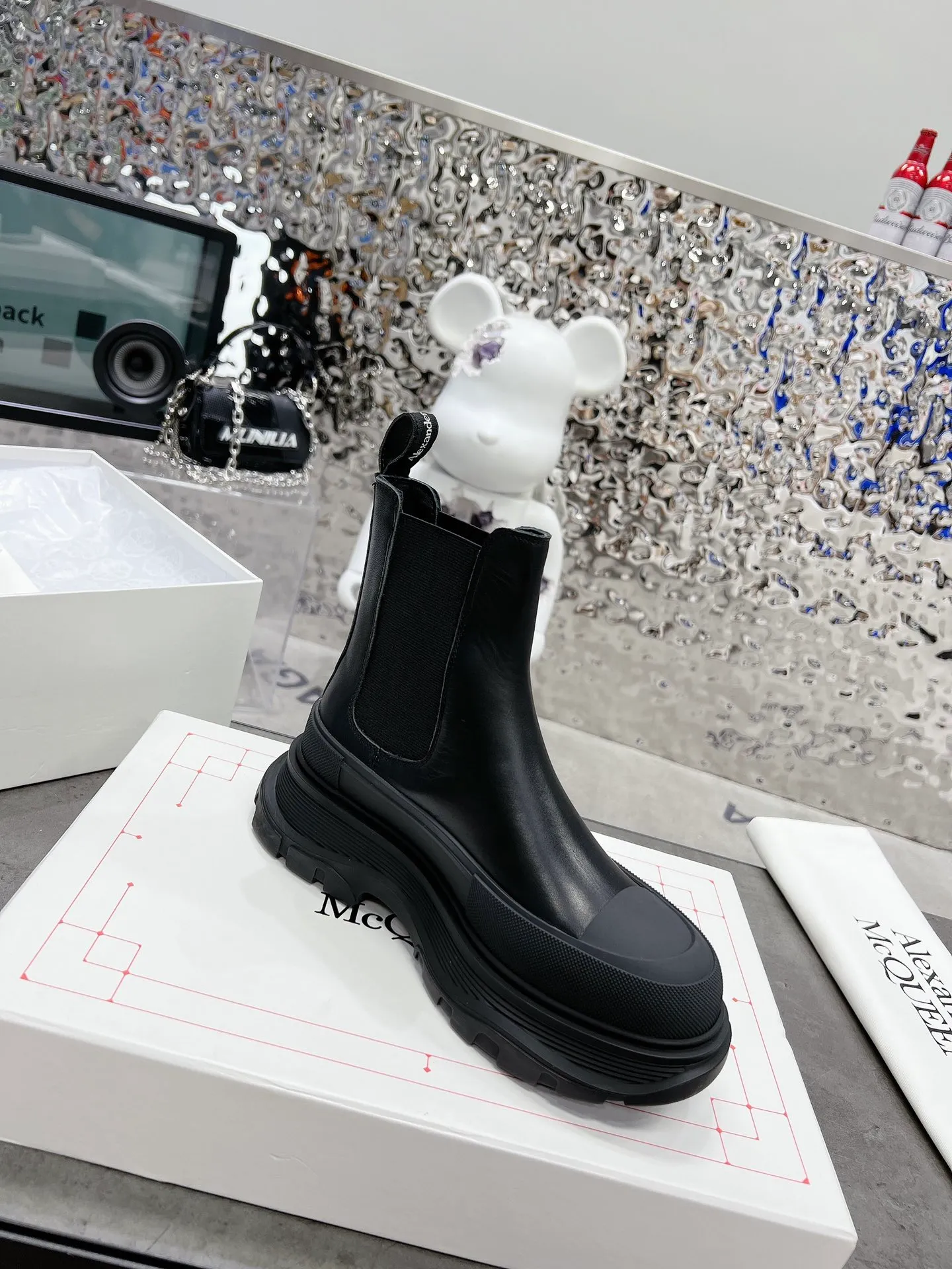 👟👟Ex-factory price 560👟👟 𝐀𝐥𝐞𝐱𝐚𝐧𝐝𝐞𝐫 𝐌𝐜𝐐𝐔𝐄𝐄𝐍 McQueen·Classic versatile Chelsea boots Size 34-41